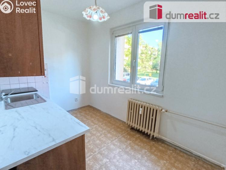 Prodej bytu 3+1 Praha, Přistoupimská 432 č. 13