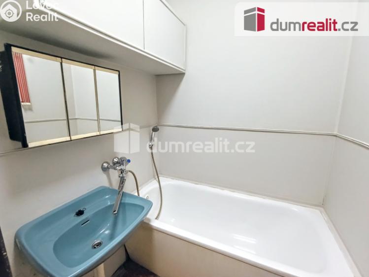 Prodej bytu 3+1 Praha, Přistoupimská 432 č. 22