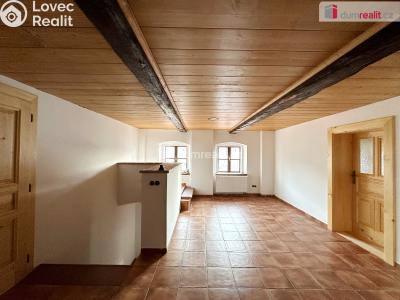 Pronájem rodinného domu Ploskovice č. 12