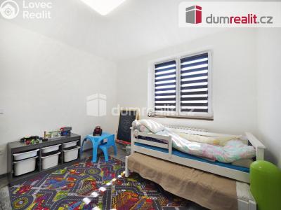 Prodej rodinného domu Tišice, Marie Podvalové 285 č. 27