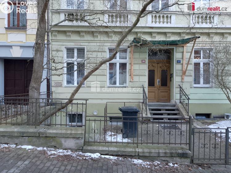 Prodej bytu 1+1 Karlovy Vary, Svahová 986 č. 3