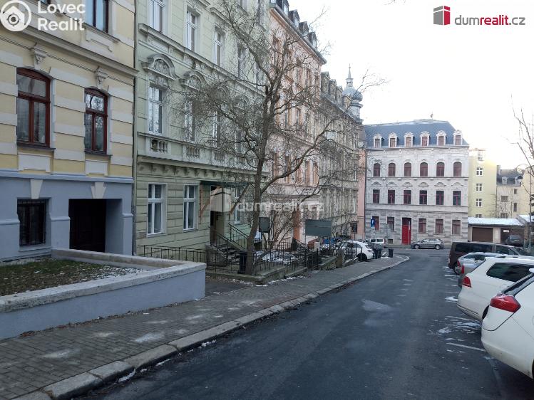 Prodej bytu 1+1 Karlovy Vary, Svahová 986 č. 1