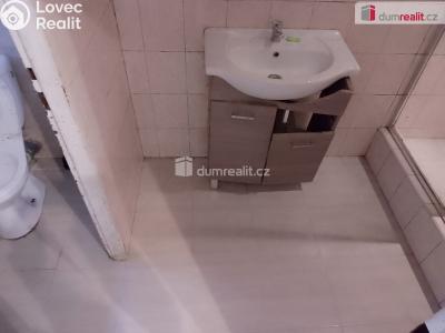 Prodej bytu 1+1 Karlovy Vary, Svahová 986 č. 14