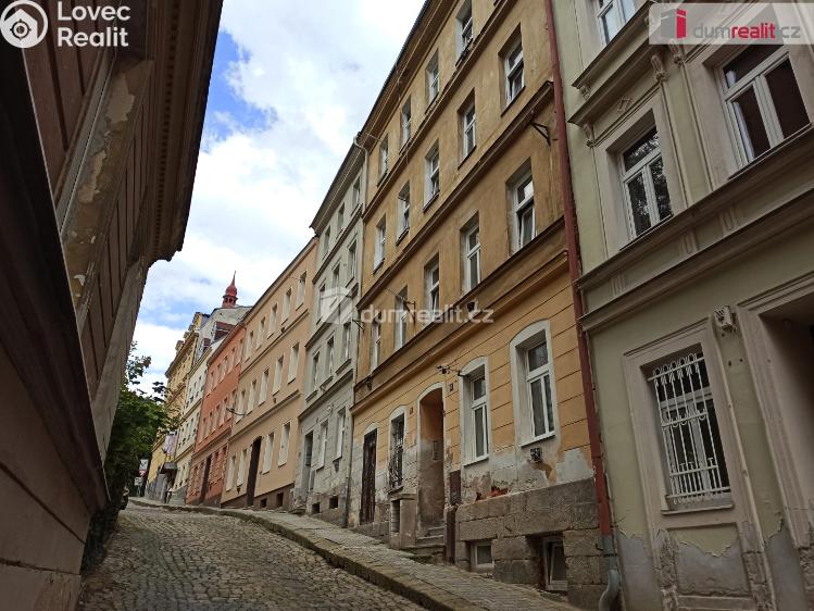 Prodej bytu 2+1 Karlovy Vary, Kolmá 771 č. 3