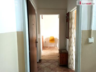 Prodej bytu 2+1 Karlovy Vary, Kolmá 771 č. 12