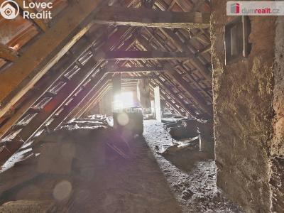 Prodej bytu 3+1 Želízy č. 25