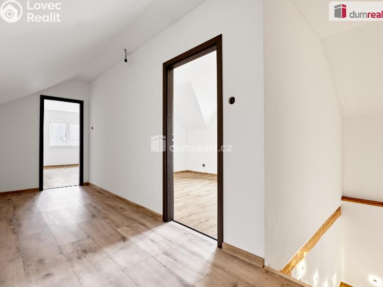 Prodej rodinného domu Nové Sedlo, Loketská 107 č. 5