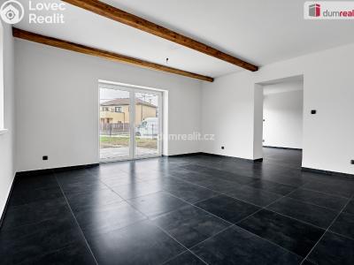 Prodej rodinného domu Nové Sedlo, Loketská 107 č. 8