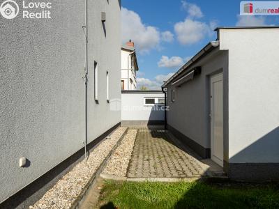 Prodej rodinného domu Praha, Pomněnková 1256 č. 18