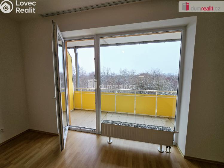 Pronájem bytu 1+KK Praha, Sicherova 1601 č. 8