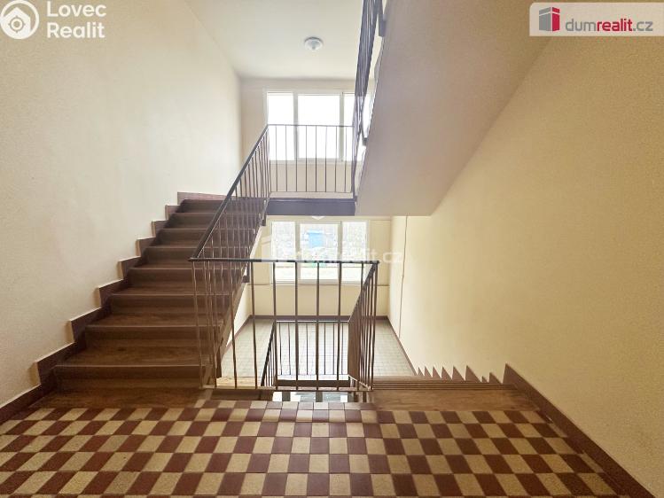 Prodej bytu 1+KK Praha, Nad lesním divadlem 1115 č. 9