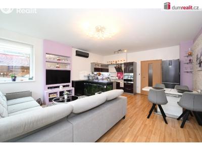 Prodej bytu 4+KK Praha, Račiněveská 2535 č. 7