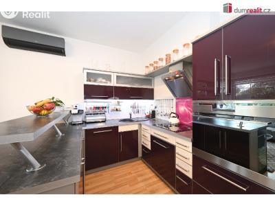 Prodej bytu 4+KK Praha, Račiněveská 2535 č. 12