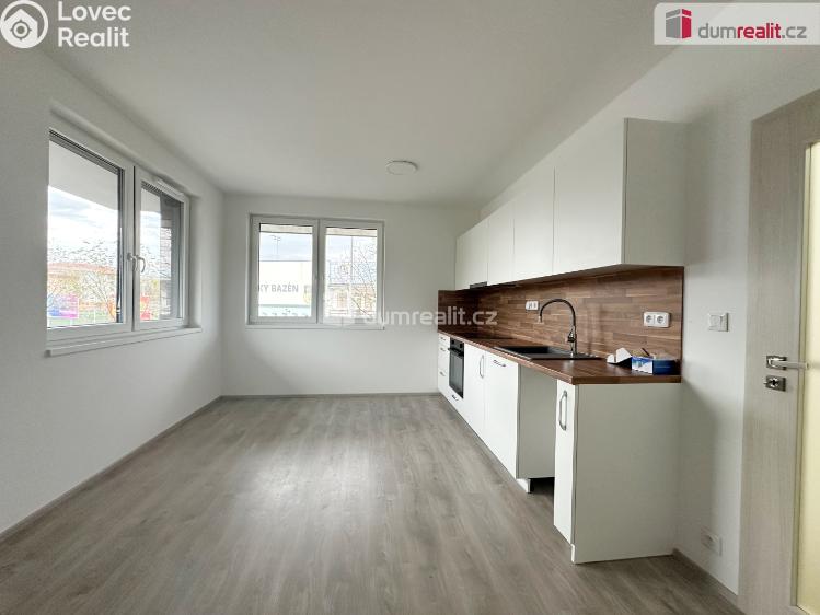 Pronájem bytu 2+KK Lovosice, Václavské náměstí 179/1 č. 2