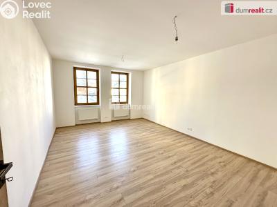 Prodej bytu 1+KK Horní Blatná, náměstí Sv. Vavřince 3 č. 3