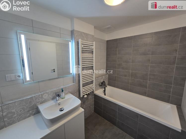 Pronájem bytu 3+KK Praha, Želetická 195 č. 4