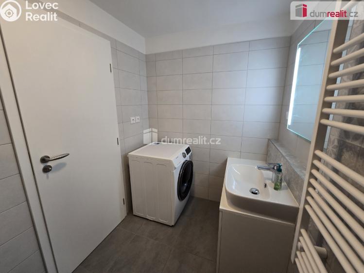 Pronájem bytu 3+KK Praha, Želetická 195 č. 9