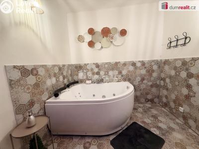 Prodej činžovního domu Ústí nad Labem, Kosmonautů 571 č. 38