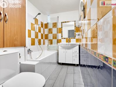 Prodej bytu 3+1 Karlovy Vary, Sibiřská 854 č. 15