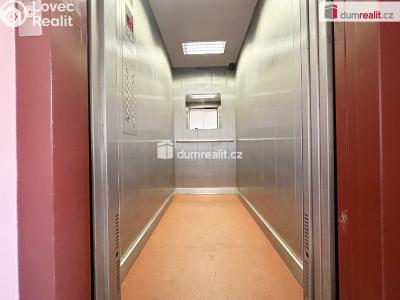 Pronájem bytu 2+1 Ústí nad Labem, Stavbařů 2856 č. 11