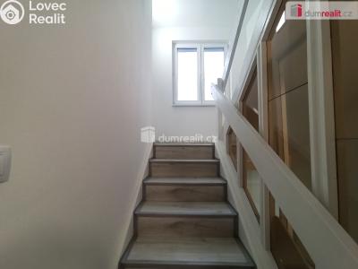 Pronájem bytu 2+1 Karlovy Vary, Lesní 255 č. 11