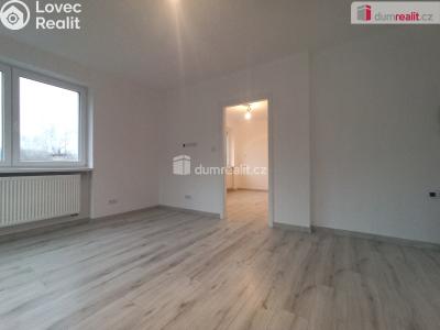 Pronájem bytu 2+1 Karlovy Vary, Lesní 255 č. 25