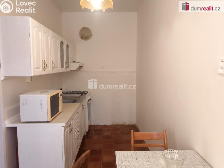 Pronájem bytu 2+1 Karlovy Vary, Šumavská 1732 č. 5