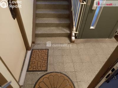 Pronájem bytu 2+1 Karlovy Vary, Šumavská 1732 č. 22