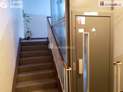 Pronájem bytu 2+1 Karlovy Vary, Šumavská 1732 č. 23