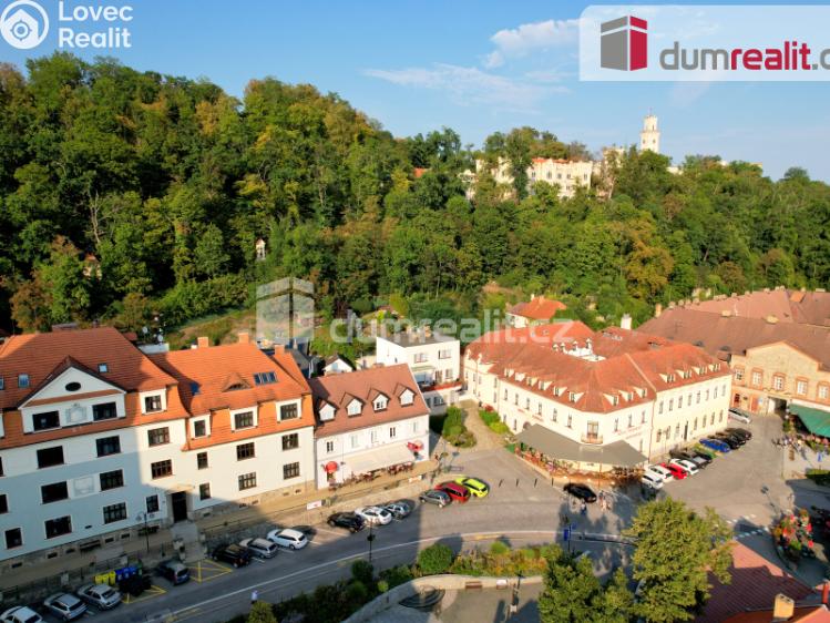 Prodej ubytovacího zařízení Hluboká nad Vltavou, nám. Čsl. armády 33 č. 4