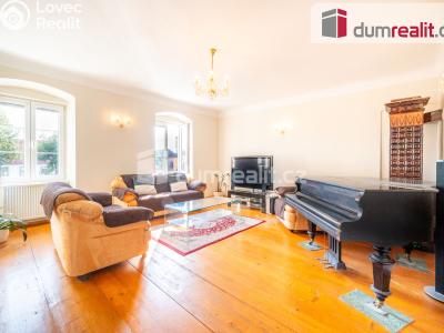 Prodej ubytovacího zařízení Hluboká nad Vltavou, nám. Čsl. armády 33 č. 12