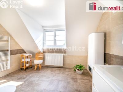 Prodej ubytovacího zařízení Hluboká nad Vltavou, nám. Čsl. armády 33 č. 28