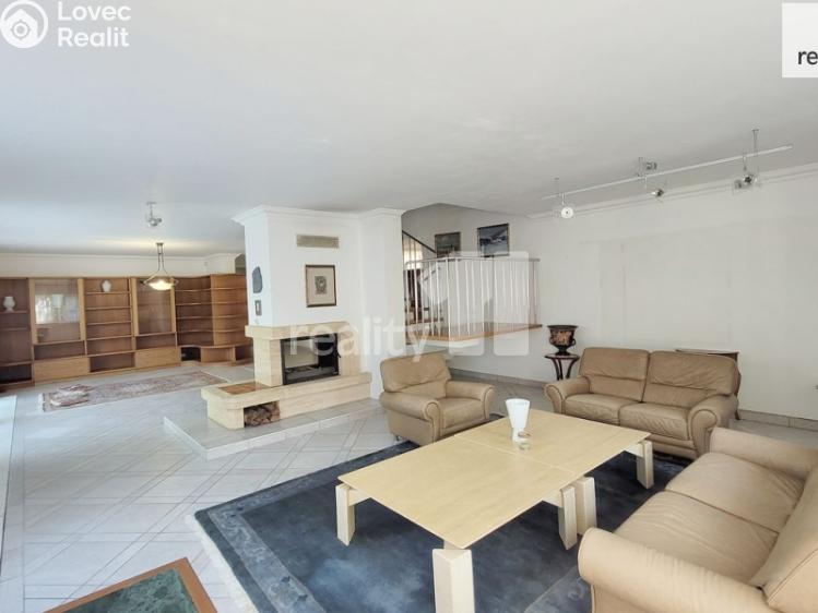 Pronájem rodinného domu Průhonice, Tovární 550 č. 3