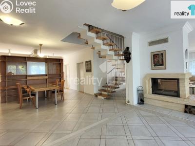 Pronájem rodinného domu Průhonice, Tovární 550 č. 4