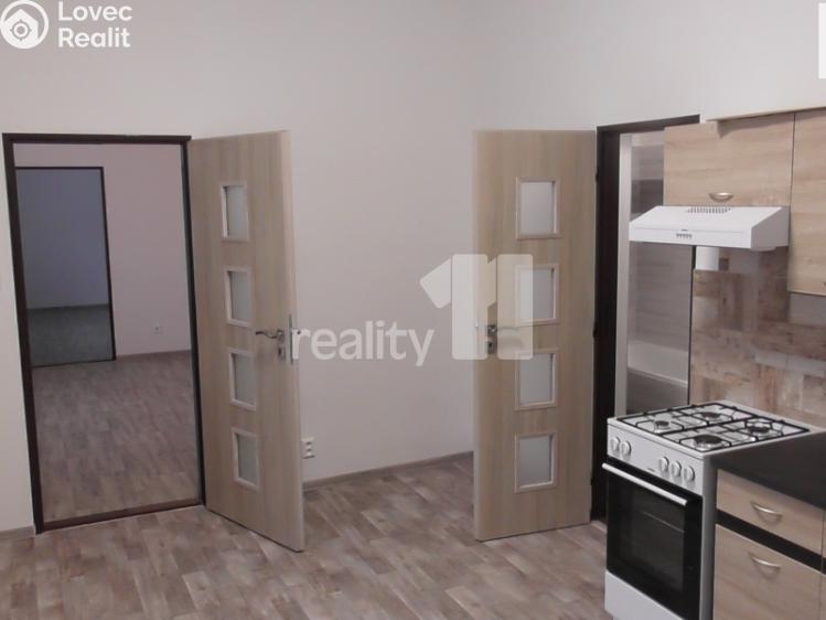 Pronájem bytu 2+1 Ostrava, Mojmírovců 695/7 č. 3