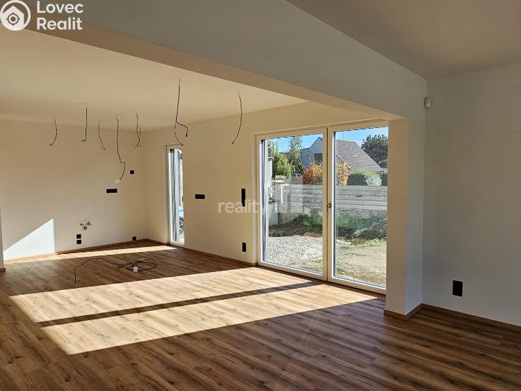 Prodej rodinného domu Kladno, Pechlátova 640 č. 5