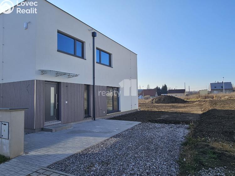 Prodej rodinného domu Kladno, Pechlátova 640 č. 3