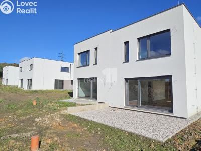 Prodej rodinného domu Kladno, Pechlátova 640 č. 21