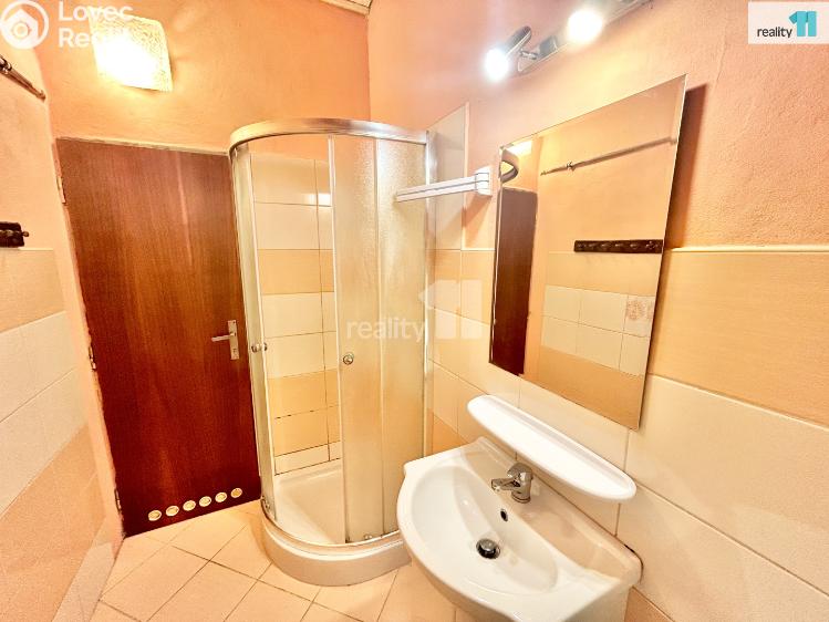 Pronájem bytu 2+KK Praha, V zahradách 843/1 č. 5