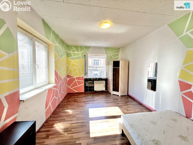 Pronájem bytu 2+KK Praha, V zahradách 843/1 č. 1