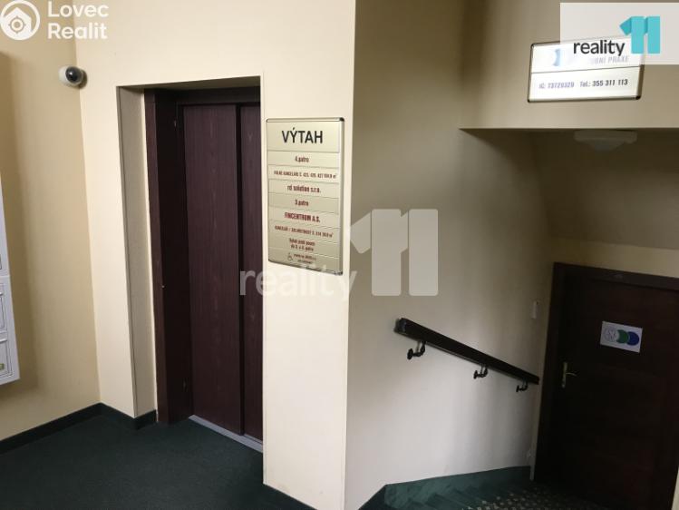 Pronájem kanceláře Karlovy Vary, Chebská 355/49 č. 4