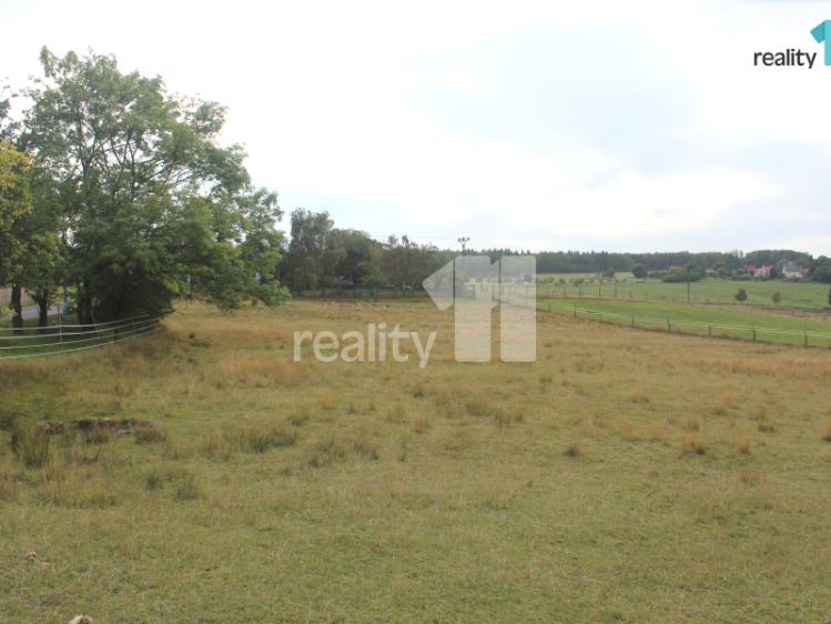 Prodej stavebního pozemku Lovečkovice č. 4