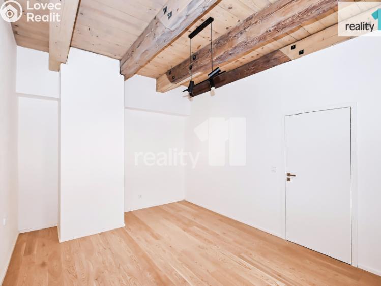 Pronájem bytu 2+KK Praha, Řeporyjská 1/2 č. 13