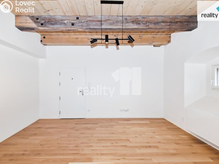 Pronájem bytu 2+KK Praha, Řeporyjská 1/2 č. 9