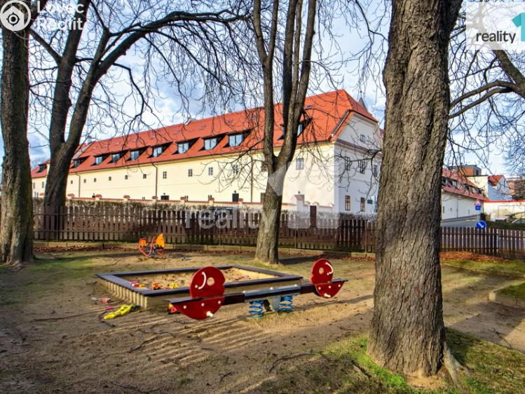 Pronájem bytu 2+KK Praha, Řeporyjská 1/2 č. 24