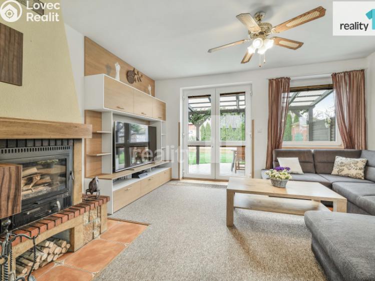 Prodej rodinného domu Cerhenice, Náměstí Míru 22 č. 2