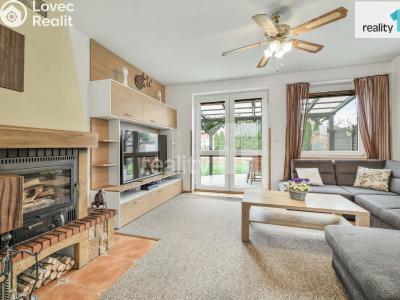 Prodej rodinného domu Cerhenice, Náměstí Míru 22 č. 2