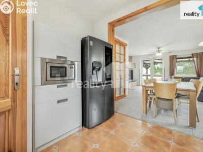 Prodej rodinného domu Cerhenice, Náměstí Míru 22 č. 8