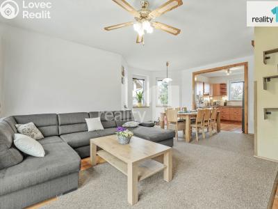 Prodej rodinného domu Cerhenice, Náměstí Míru 22 č. 10