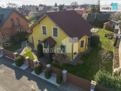 Prodej rodinného domu Cerhenice, Náměstí Míru 22 č. 31